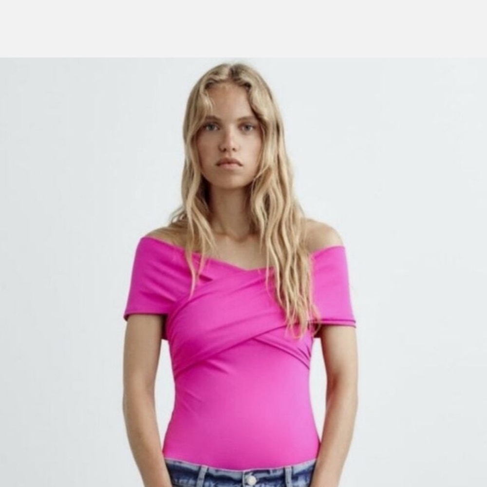 NWT ZARA Pink Criss Cross Top Bodysuit Size Large.